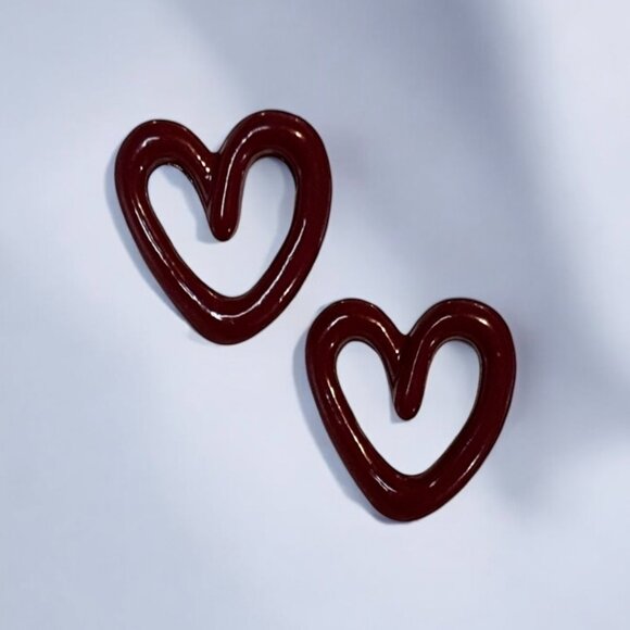 Small Burgundy Heart Stud Earring - Picture 4 of 5